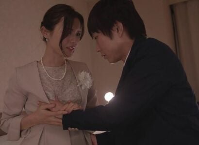 Đứa con trai đã tốt nghiệp và được mẹ kế 